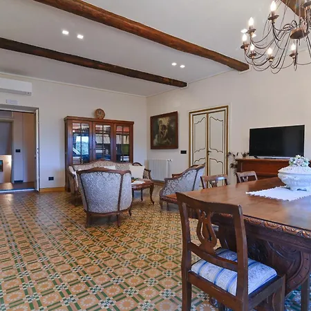 Casa E Mansarda Delle Mura Appartement