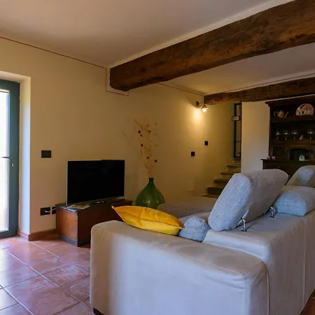 Casa E Mansarda Delle Mura Ameglia