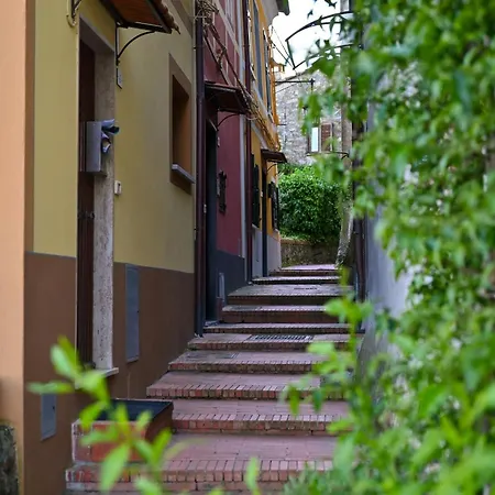 Casa E Mansarda Delle Mura Apartman Ameglia