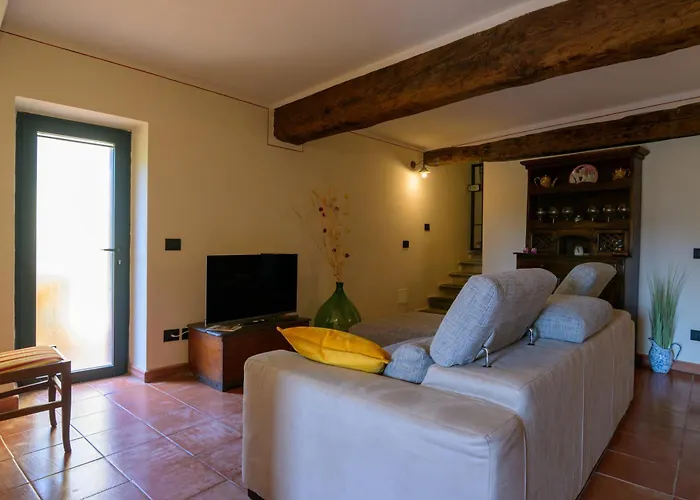 Casa E Mansarda Delle Mura Ameglia